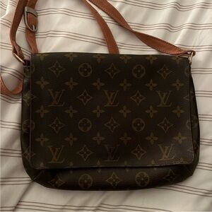 Authentic Louis Vuitton Musette Tango Bag